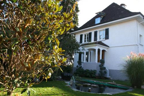 Weil am Rhein Casa | Gästehaus am Weiher