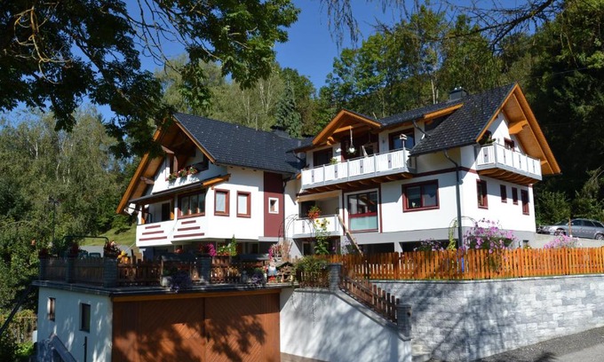 Hermagor-Pressegger See Casa | Gästehaus Bachmann