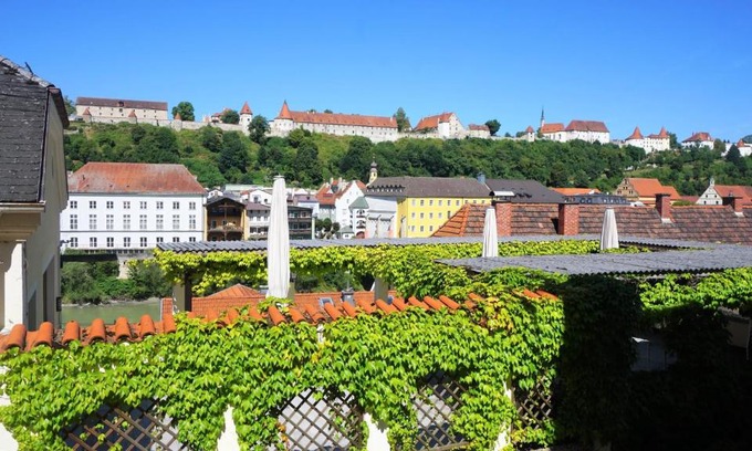 Ach Apartamento | Gästehaus Burgblick im Weinhaus Pachler