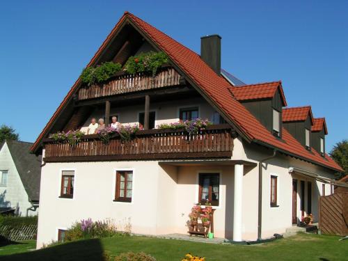 Neualbenreuth Apartamento | Gästehaus Gertraud