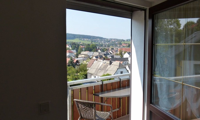 Schirgiswalde-Kirschau Casa | Gästezimmer & Ferienwohnung Berge