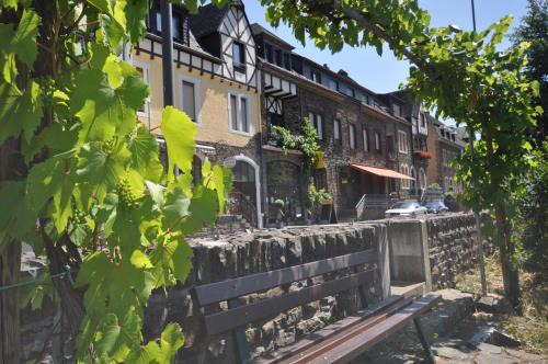 Neef Cama Y Desayuno | Gästezimmer im Weingut Amlinger&Sohn