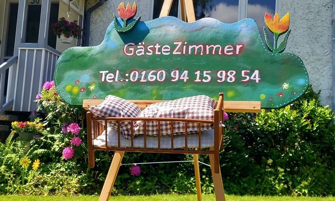 Reinhardshagen Apartamento | Gästezimmer - Ruhiges Gästezimmer für 1-2 Personen mit Bad