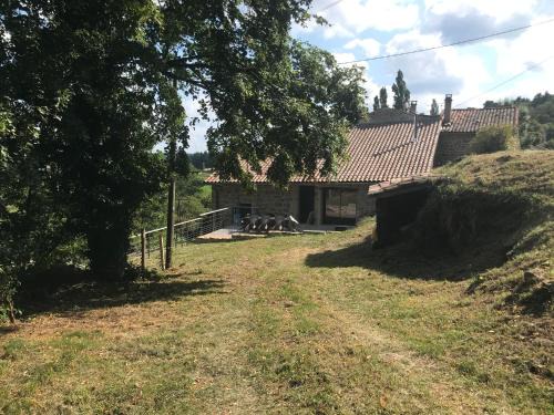 Saint-Apollinaire-de-Rias Casa | Gîte 10 personnes Ardèche Jacuzzi