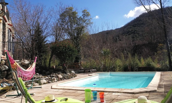 Arles-sur-Tech Cama Y Desayuno | Gîte 4 à 6 Personnes Avec Piscine Avec vue sur la Montagne et la Riviere