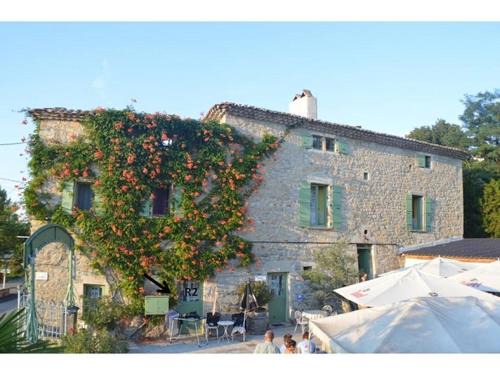 Grospierres Apartamento | Gîte #4, 4 Pers, Domaine De Ribiere