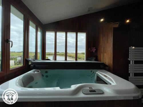 Bois-de-Cene Casa | Gîte 4 chambres avec bien-être et terrasses au cœur du Marais Breton - FR-1-426-559
