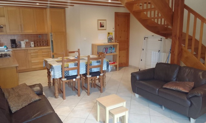 Rostrenen Casa | Gîte 5 Personnes en Centre Bretagne, Avec Piscine Exterieure Chauffée et spa