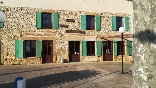 Saint-Antoine-l'Abbaye Hotel | Gîte - Auberge du Midi