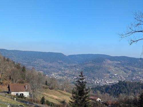 Ramonchamp Casa | Gîte authentique à la montagne pour 10 pers. avec spa - FR-1-589-830