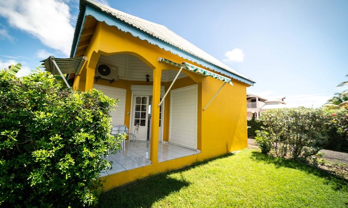 Sainte-Anne Cabaña | bungalow banana en el domaine de marly