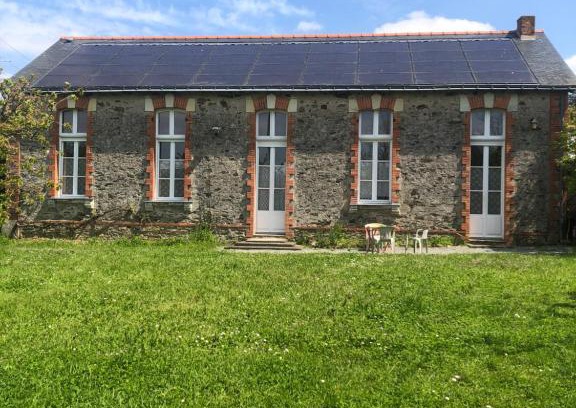 Chanzeaux Casa | Gîte -Belle Maison dans une ancienne école-Tarif réduit hors WE !