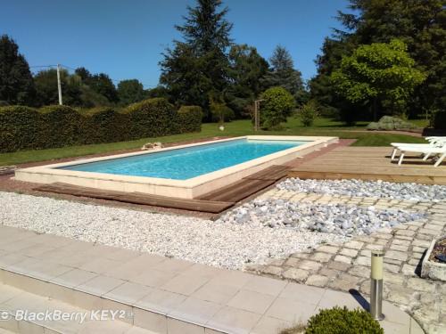 La Chapelle-aux-Choux Casa | Gîte calme avec piscine chauffée, cheminée, salle de jeux et vélos - parfait pour familles et amis - FR-1-410-141