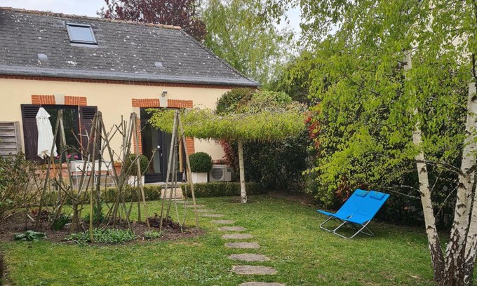 Checy Casa | Gîte Chécy, 2 pièces, 2 personnes - FR-1-590-9