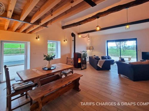Pouilly-les-Feurs Casa | Gîte Chaleureux 8 Pers. avec Animaux Admis - FR-1-496-343