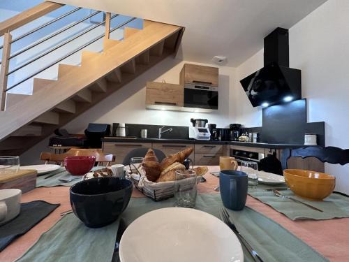 Buxieres-les-Mines Casa | Gîte Champêtre avec Animaux, Spa et Tout Confort en Pleine Nature Bourbonnaise - FR-1-489-539