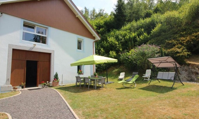 Granges-Aumontzey Casa | Gîte Confortable en Pleine Forêt avec Étang, Idéal pour Familles et Amis - FR-1-589-154