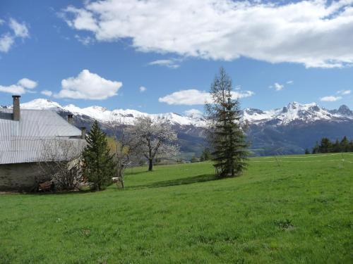 Jausiers Hotel | Gîte d'Etape Auberge de l'Ardoisière
