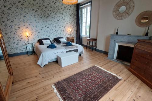 Le Monteil Casa | Gîte d'exception avec piscine chauffée pour 12 personnes - Cantal