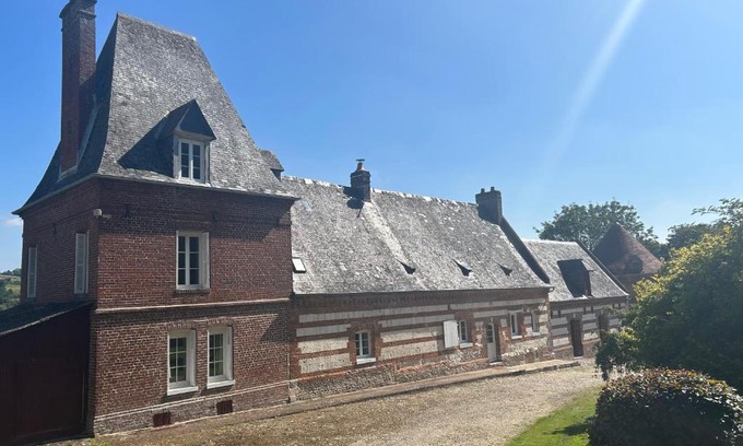Envermeu Casa | Gîte d'Hybouville