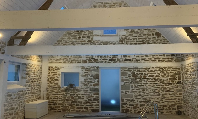 Guiler-sur-Goyen Otro | Gîte de Campagne Avec Piscine Intérieure Chauffée