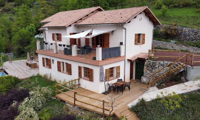 Guillaumes Apartamento | Gîte de Château Vieux Avec Jacuzzi