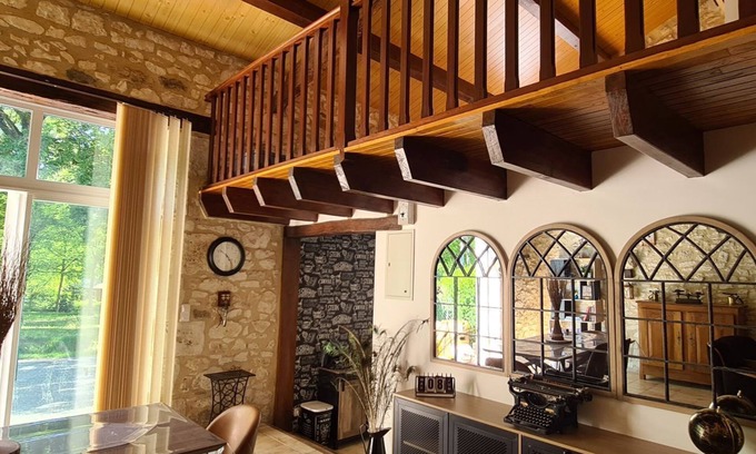 Parranquet Casa | Gîte de Charme Piscine Privée Chauffée Climatisé Wifi aux Portes du Périgord 4