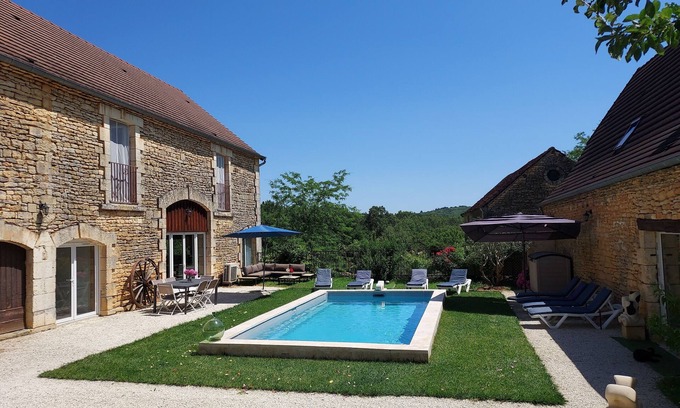 Archignac Casa | Gîte DE Charme Piscine Privee Chauffee Mons & Merveilles EN Dordogne A Archignac