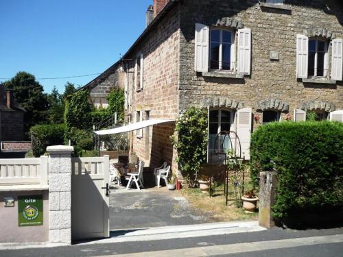 Vars-sur-Roseix Apartamento | Gîte de France à Vars-sur-Roseix 3 épis - Gîte de France 5 personnes MAE-9624