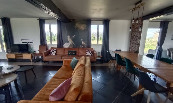 Montbray Casa | Gîte de Groupe 20 Pers Au Cœur de la Manche