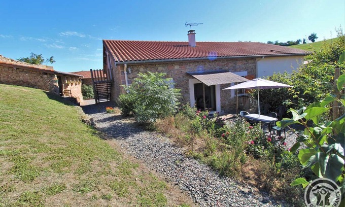 Pomeys Casa | Gîte de L'enclos - Pomeys