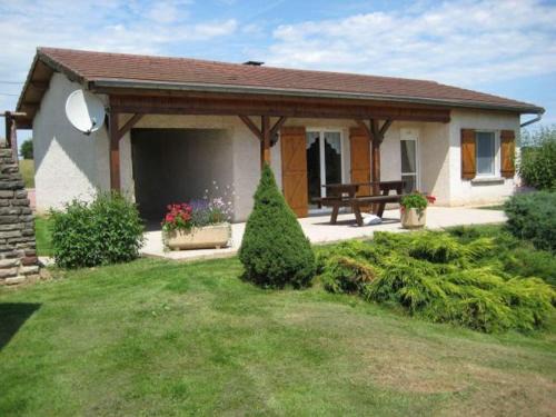 Fontenoy-le-Chateau Casa | Gîte de plain-pied avec terrasse, proche port et station thermale, idéal pour familles - FR-1-589-24