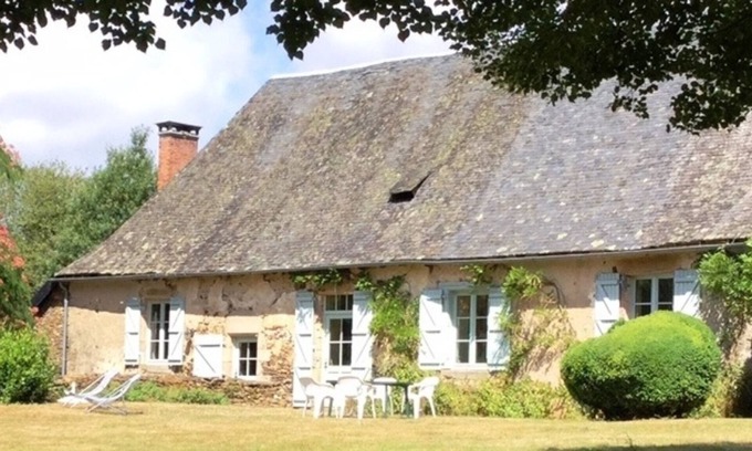 Orgnac-sur-Vezere Cabaña | Gîte des Chaises Basses - Casa típica en Corrèze en absoluta calma
