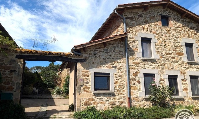 Les Haies Casa | Gîte des Pampilles - LES HAIES