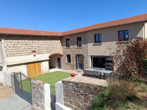 Chambost-Longessaigne Casa | Gîte du Bobet