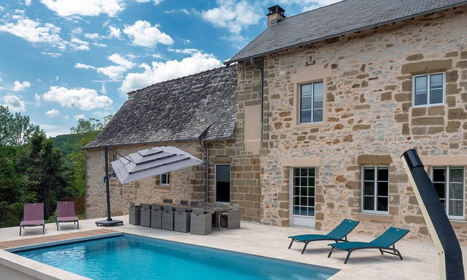 Lissac-sur-Couze Villa | Gîte du Château de Lissac