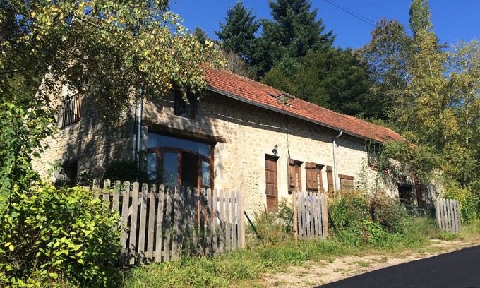 Lormes Casa | Gîte du Mont Justice Parc du Morvan Ideal for families or groups of friends