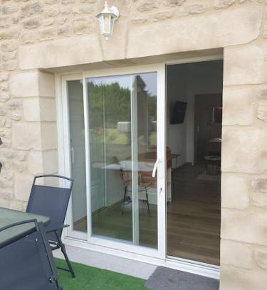 Saint-Christol-Les-Ales Apartamento | Gîte et piscine l'écrin aux oliviers en Cévennes