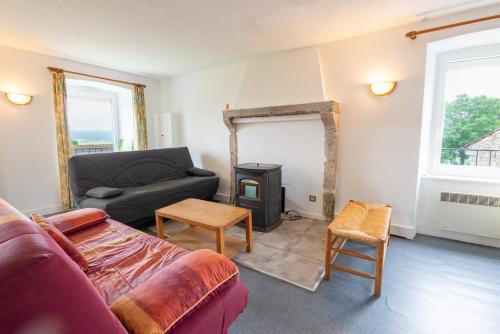 Saint-Paul-le-Froid Casa | Gîte Gîte de l'Ancien Presbytère 6/8 personnes