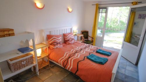 Aouste-sur-Sye Casa | Gîte l échappée bleue Dromoise - la chambre