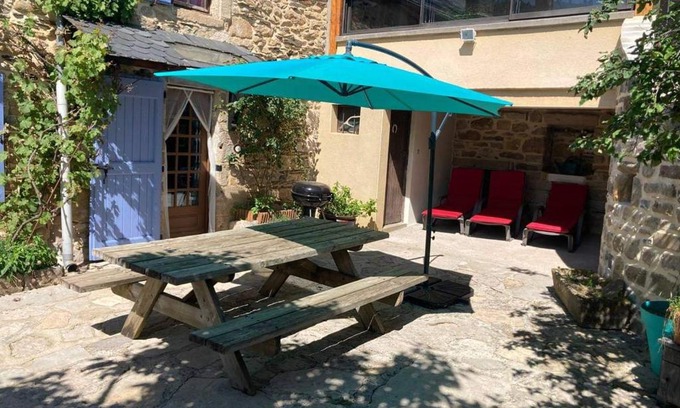 Meyrueis Casa | Gîte L'hirondelle