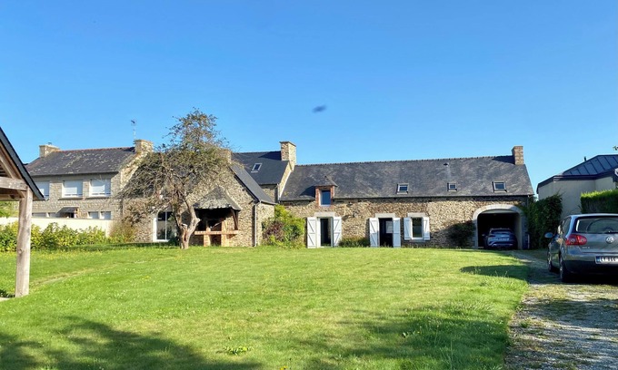 Pleslin-Trigavou Casa | Gîte La Guyonnais, 250m2, Jardin Clos, 10mn Dinan