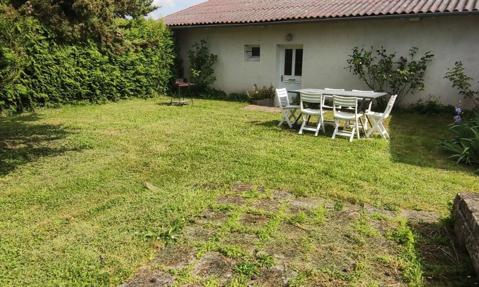 Saint-Leger Casa | Gîte la Metairie, peaceful countryside