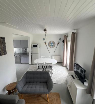 Saint-Germain-sur-Ay Casa | Gîte Le Coquillage, 50m de la mer
