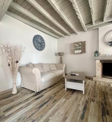 Fougeres-sur-Bievre Casa | gîte le nid