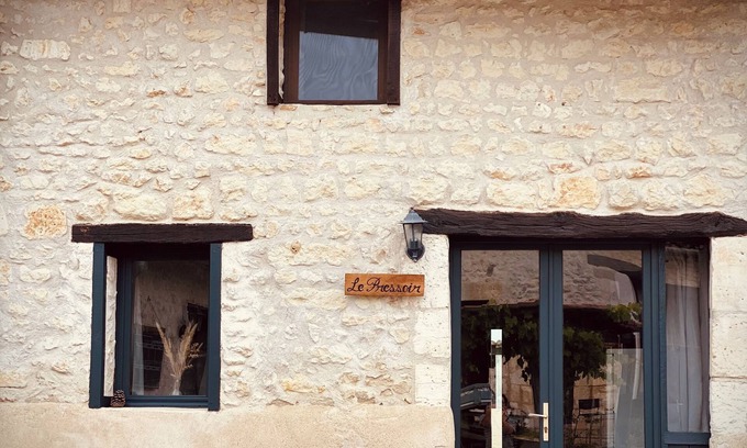 Champagne-et-Fontaine Cabaña | Gîte "Le Pressoir" Domaine Métairie des Gâcheries, Dordogne/Périgord Vert