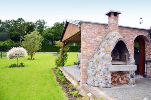 Rance-montbliart Casa | Gîte Le petit coin de paradis Sautin