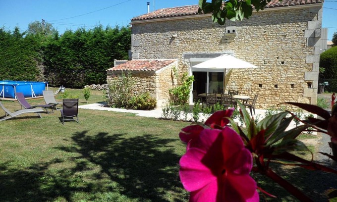 Thaims Casa | Gîte " Les Tourterelles"