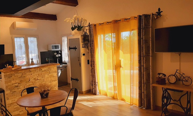 Gilette Casa | Gîte Lou Cigalou near Nice Secure parking