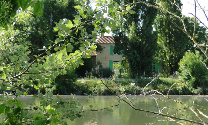 Saint-Jean-de-Liversay Cabaña | Gîte 4 * marais poitevin bord de Sèvre